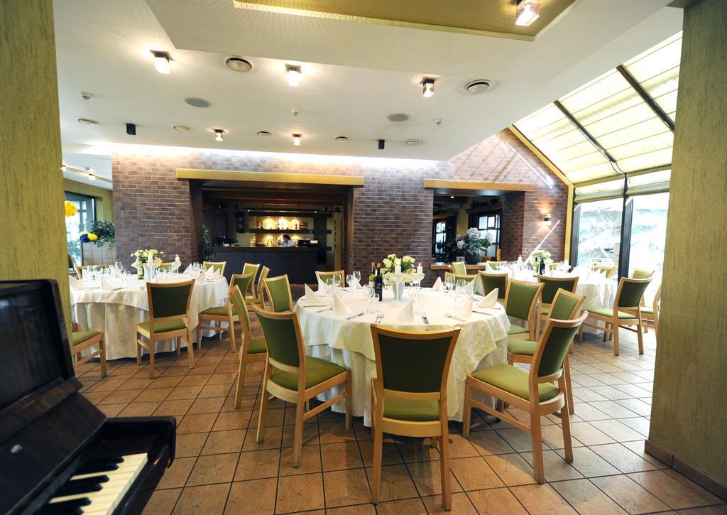 אליטוס Hotel Senas Namas מראה חיצוני תמונה