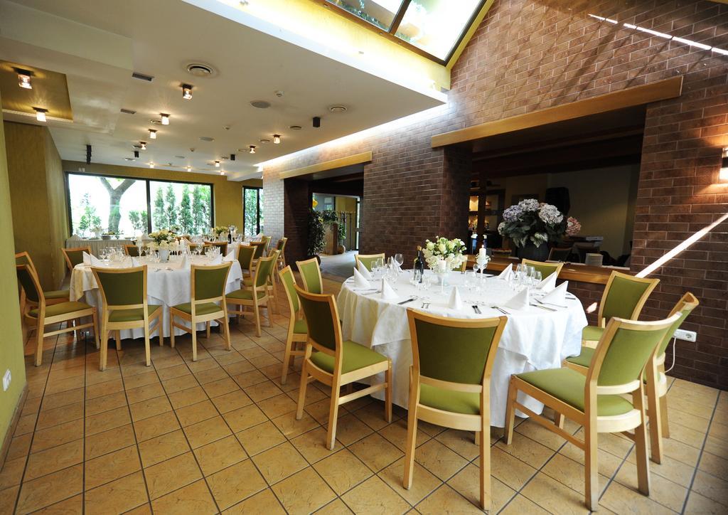 אליטוס Hotel Senas Namas מראה חיצוני תמונה