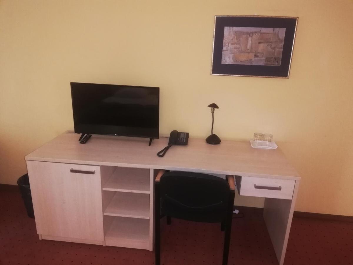 אליטוס Hotel Senas Namas מראה חיצוני תמונה