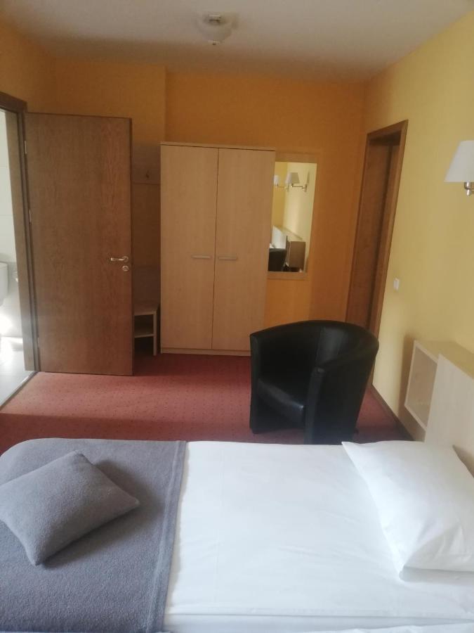 אליטוס Hotel Senas Namas מראה חיצוני תמונה