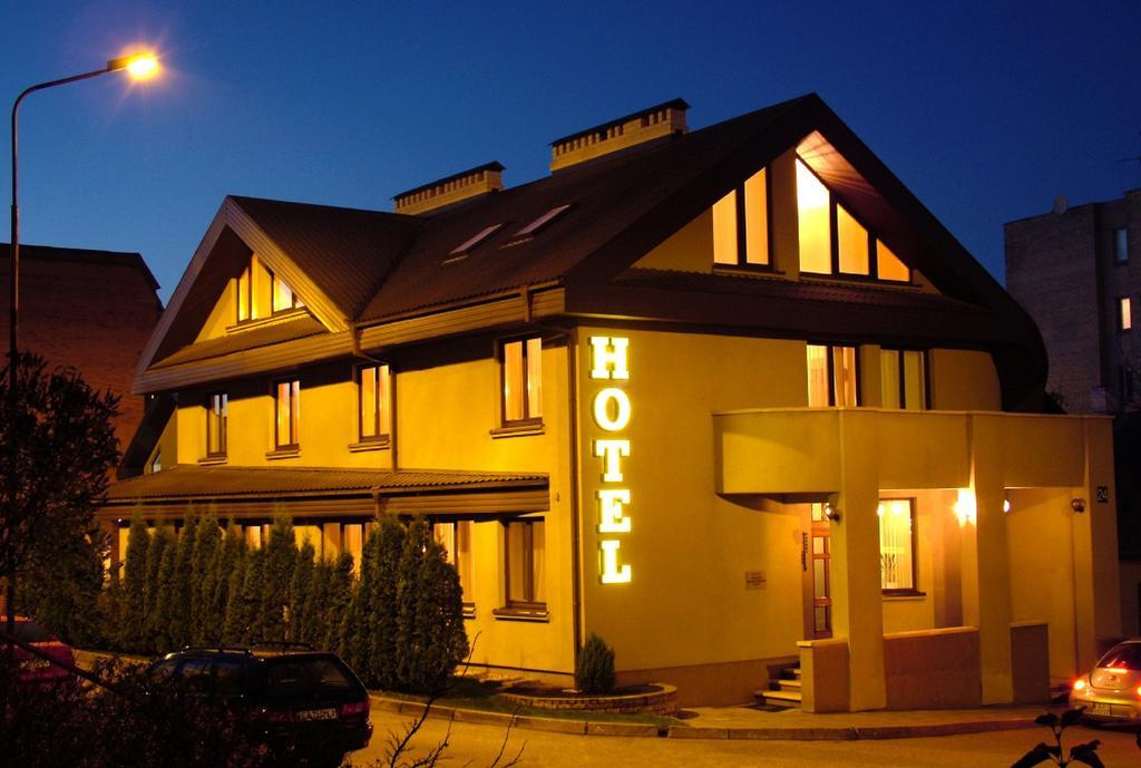 אליטוס Hotel Senas Namas מראה חיצוני תמונה